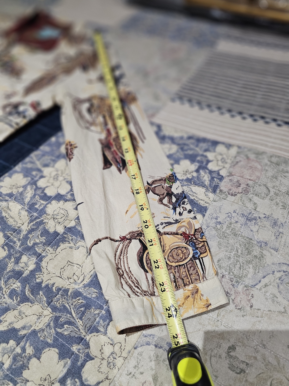 Tasha Polizzi Cream Western Print Button-up With Pockets Tunic - Picture 9 of 9